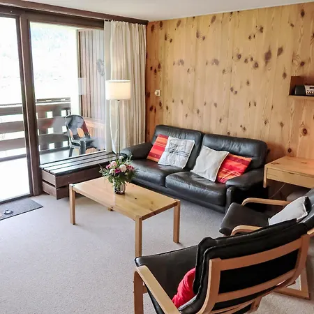 C 033 By Interhome *